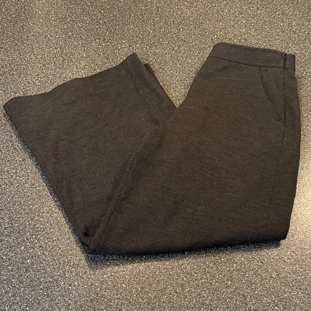 St. John Women’s Dark Gray Wide-Leg 100% Wool Pants - size 2